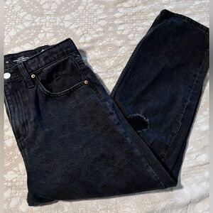 Old Navy Distressed Jeans Slouchy / Straight Legged. Girls Size 14